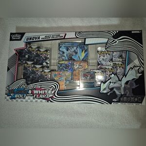 Pokemon Unova Black & White Bolt Flare Collection